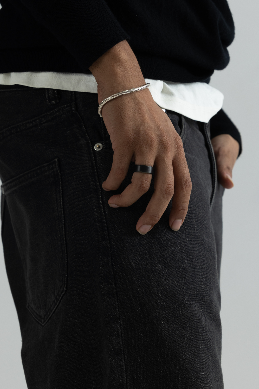 Classic Black Ring