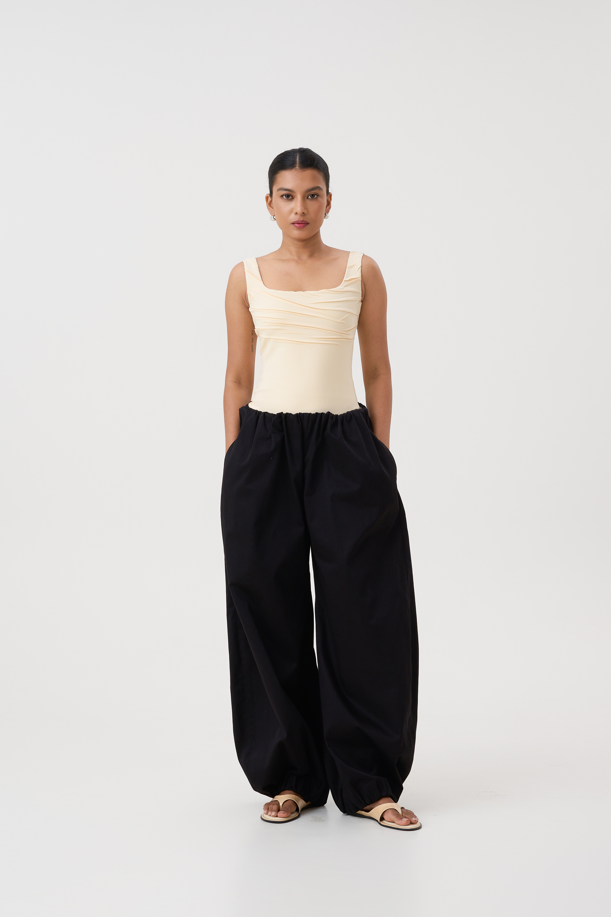VERA GATHERED PANTS