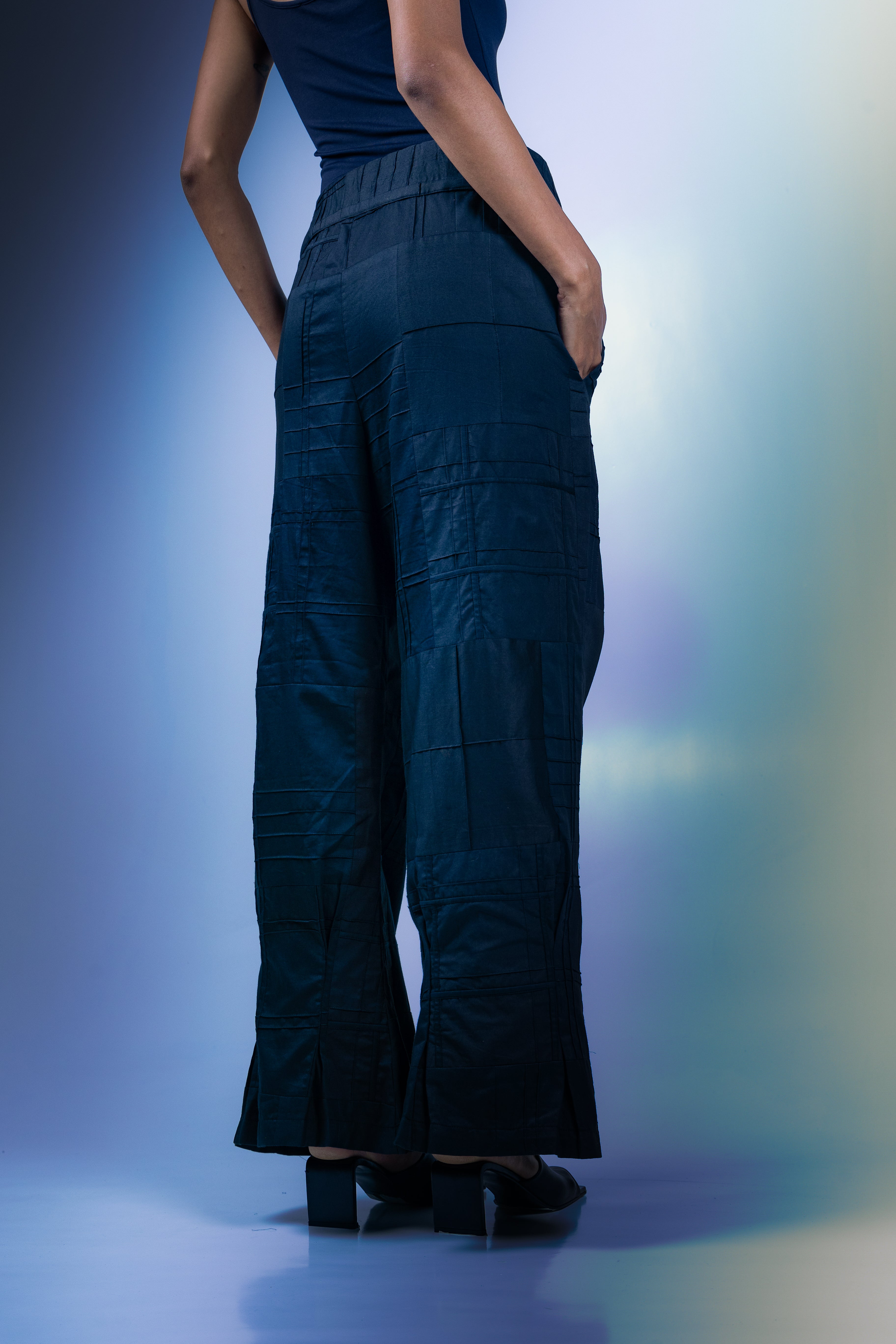 Calf Pleat Pant