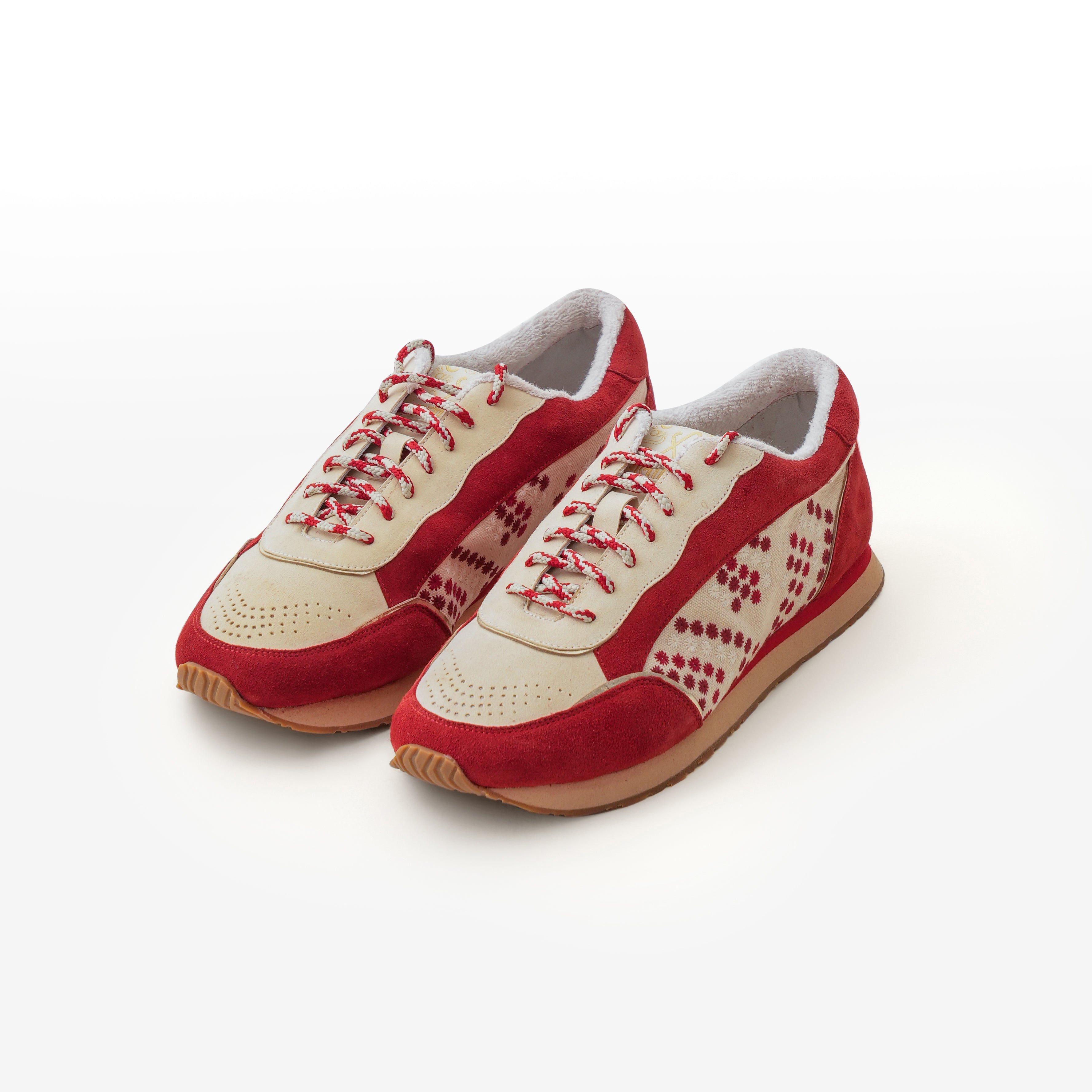 Gully Number 002 - 1980 Wizard Red