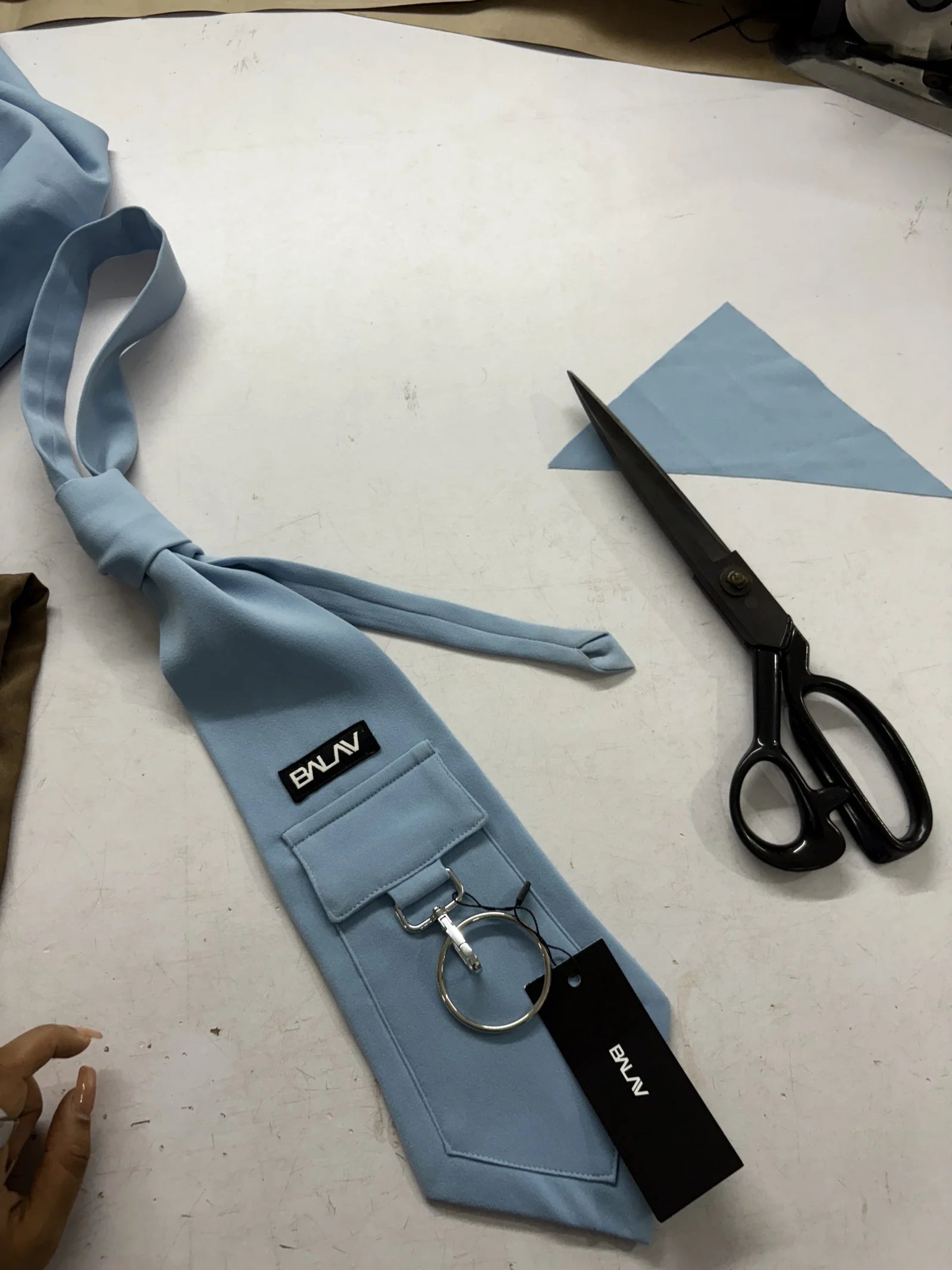 Pocket Tie (Exaggerated)