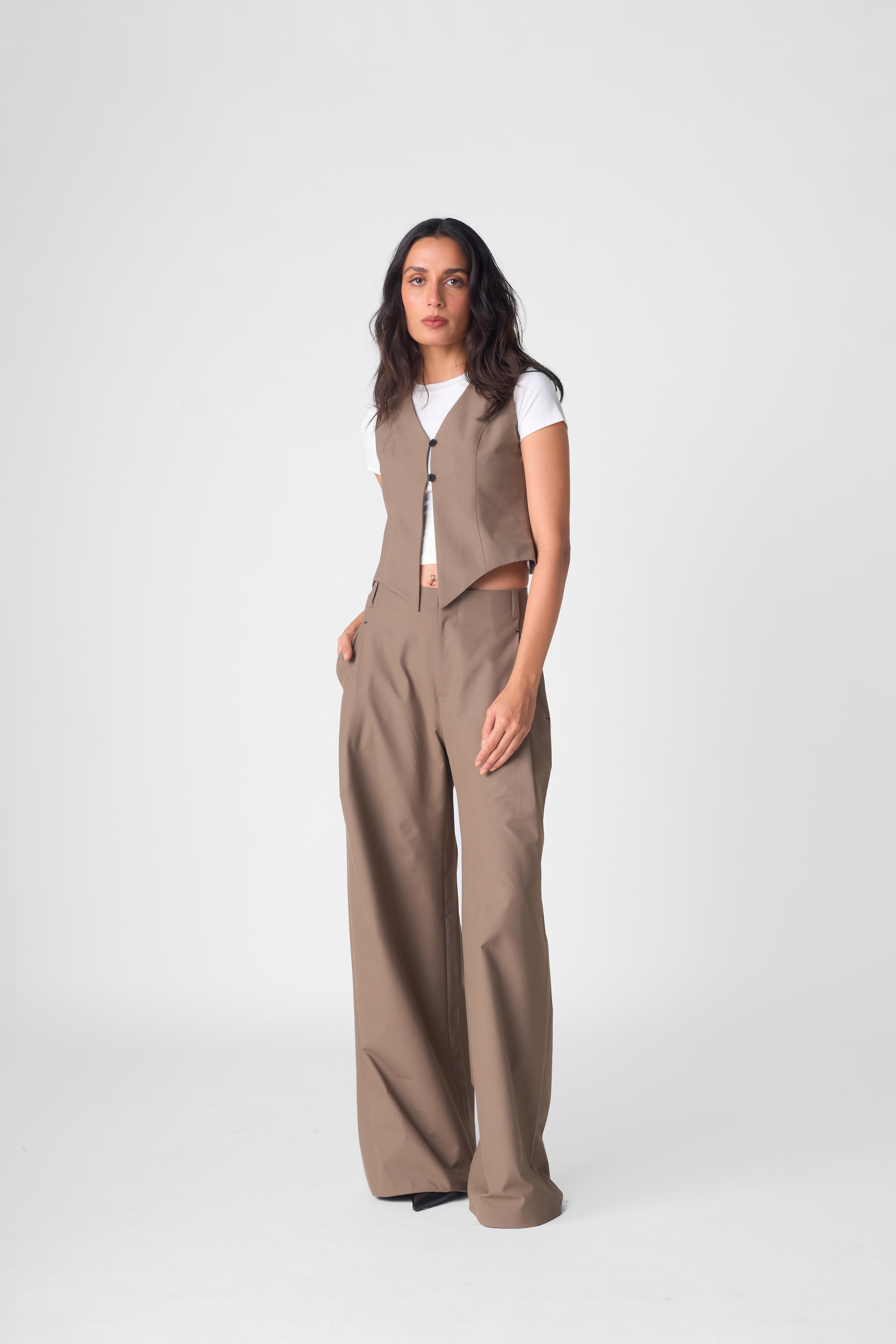 HILMA VEST TOP