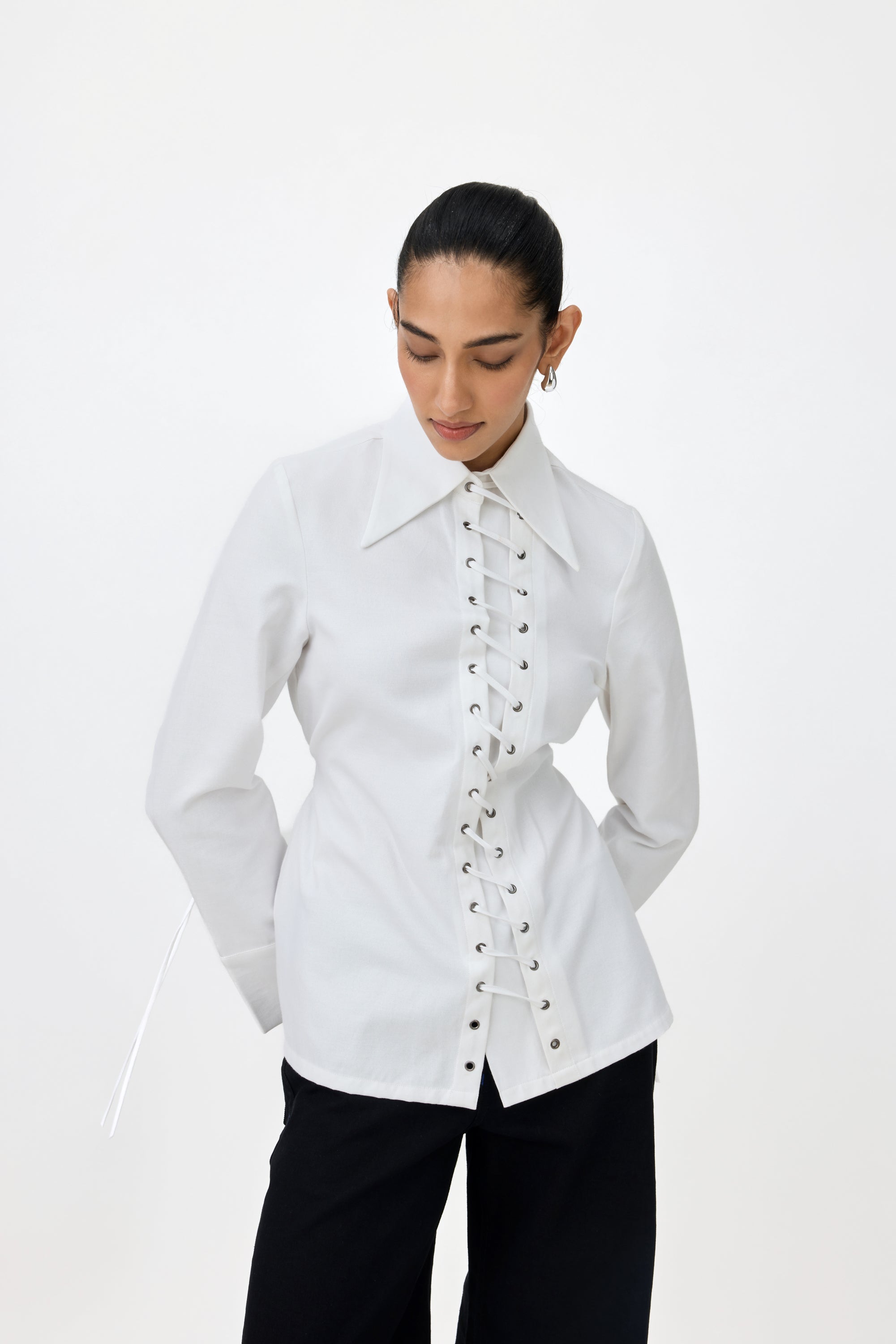 ROMY EYELET SHIRT