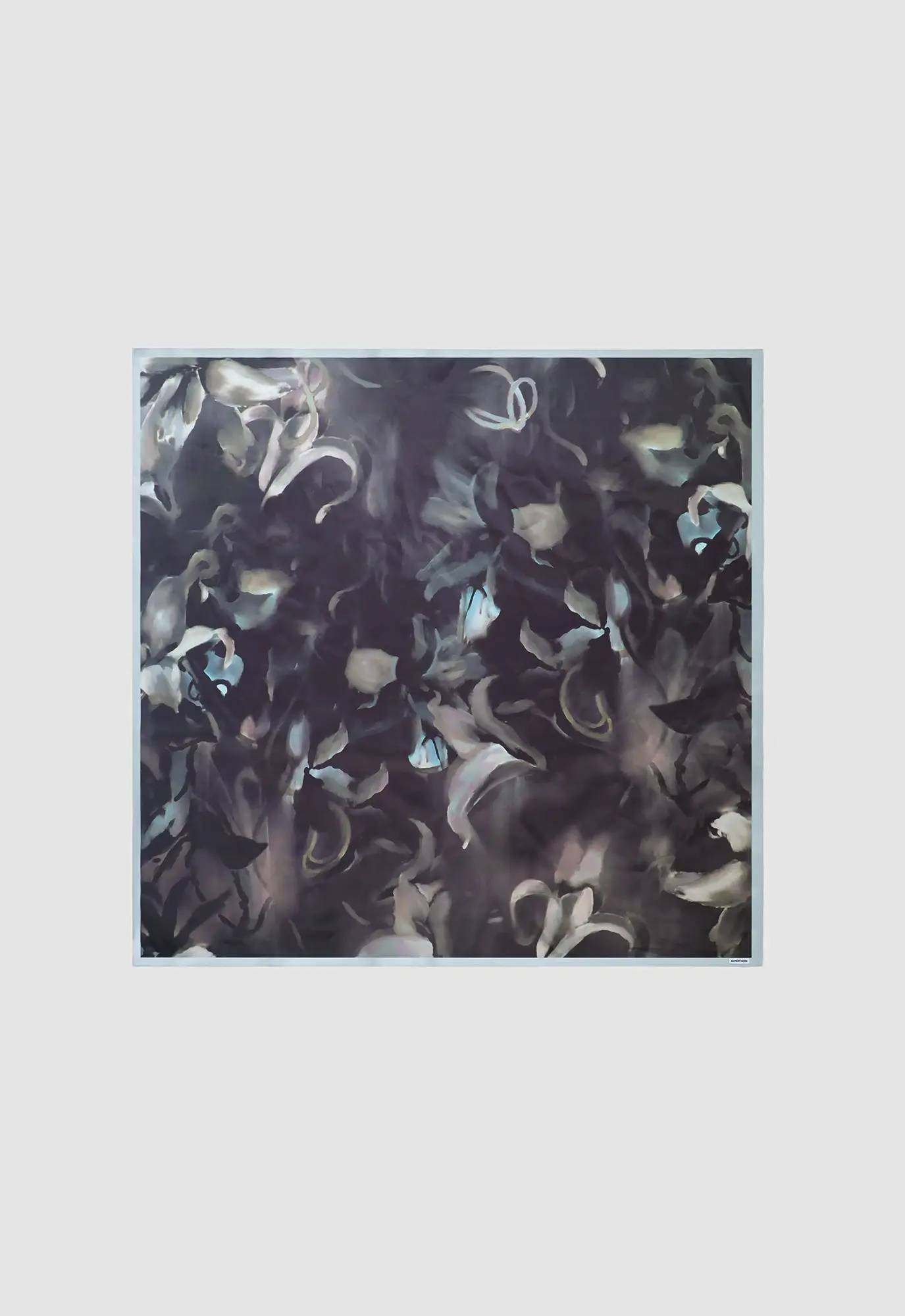 Lillies Scarf